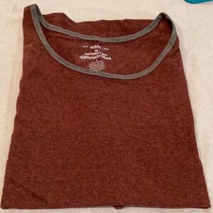 Urban Pipeline Plum Tank with Charcoal Trim. D